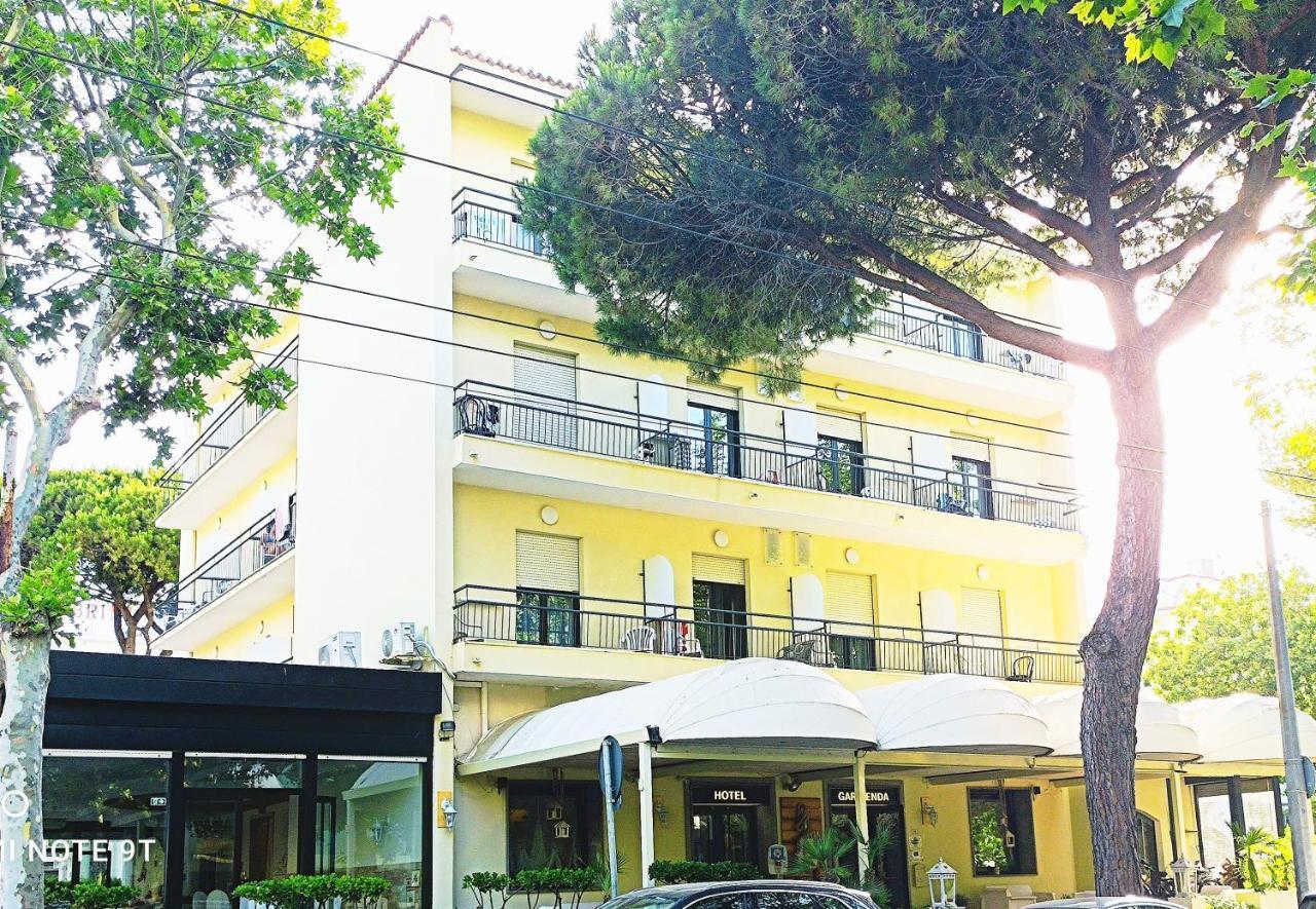 Hotel Garisenda B&B - In Centro A Riccione - ภายนอก รูปภาพ
