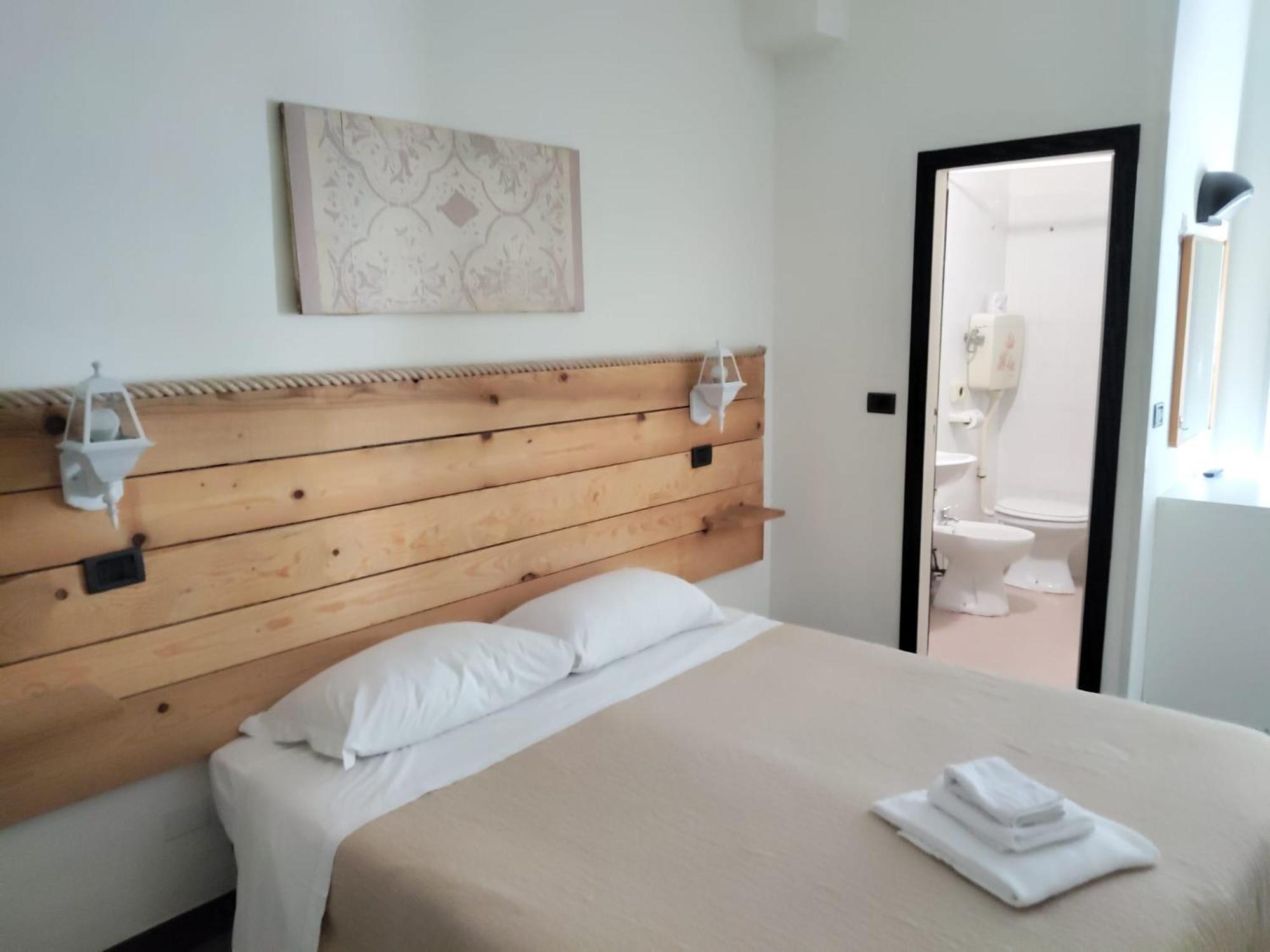 Hotel Garisenda B&B - In Centro A Riccione - ภายนอก รูปภาพ