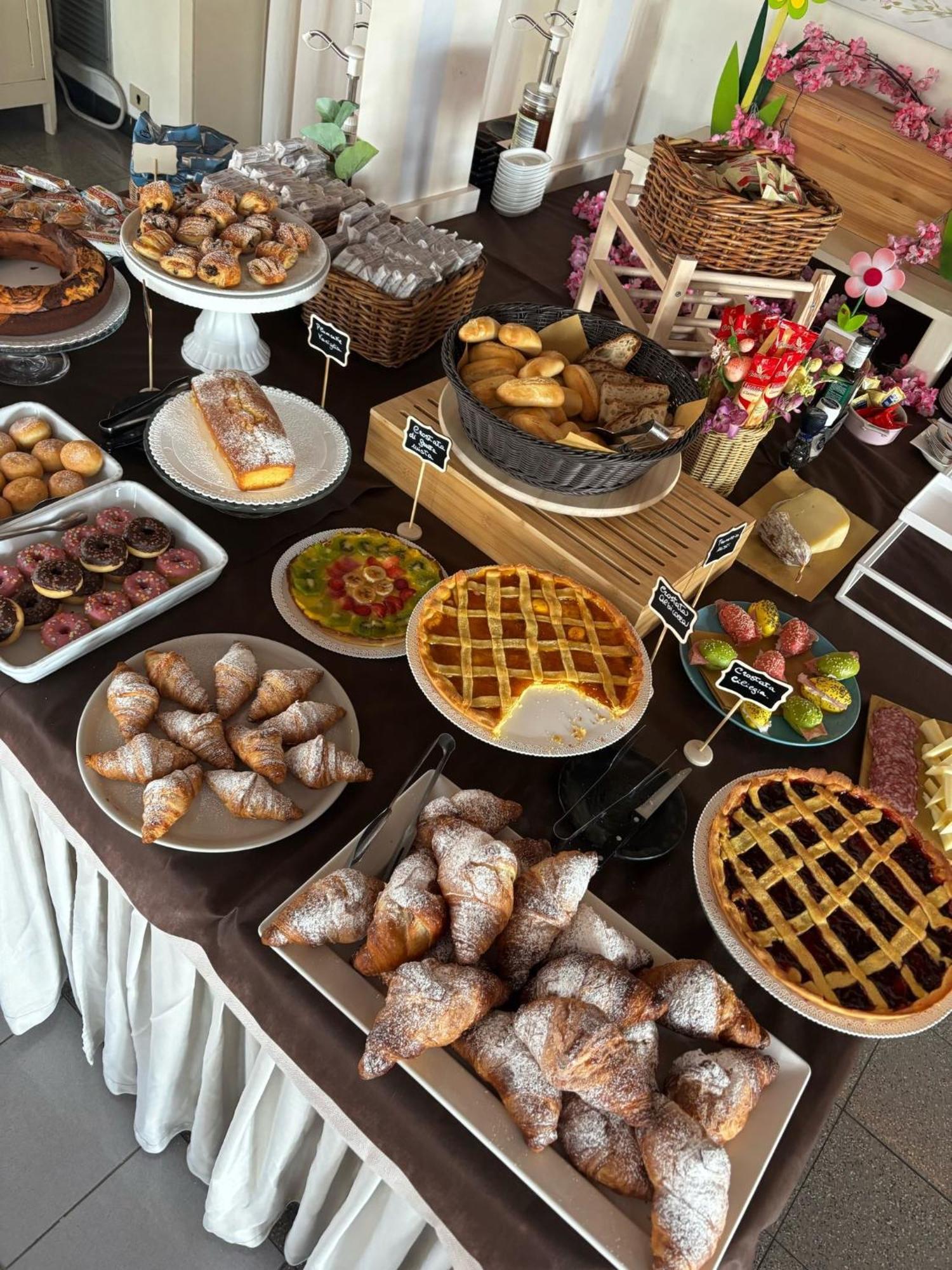 Hotel Garisenda B&B - In Centro A Riccione - ภายนอก รูปภาพ